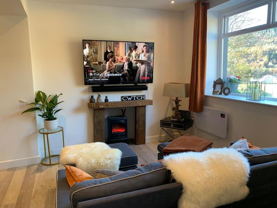 Renovated Miner'S Cottage - Family & Dog Friendly Abertillery Eksteriør bilde